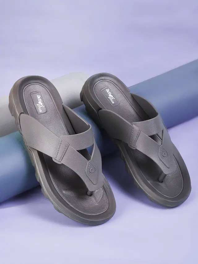 action Flip Flops for Men (Grey, 6)