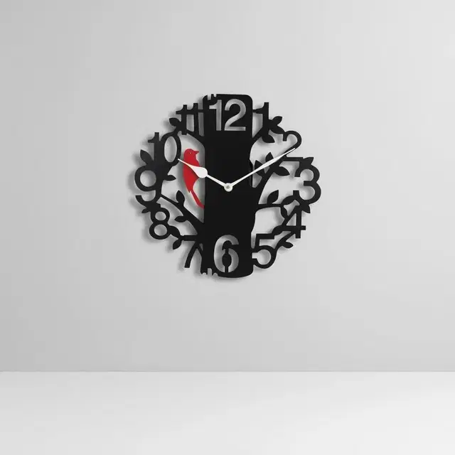 Khatu Crafts Wooden Wall Clock, Red, 25x25 cm