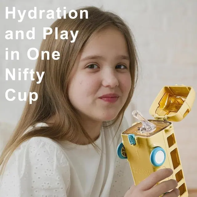 Plastic Bus Shape Sipper Bottle for Kids, Multicolor (1000 ml)