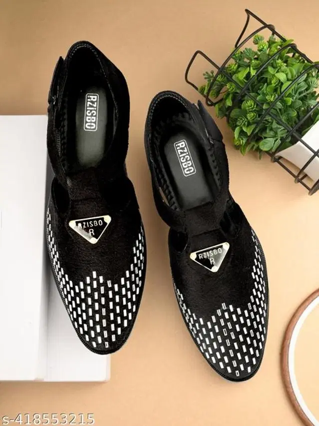 Sandal for Men (Black & Silver, 6)