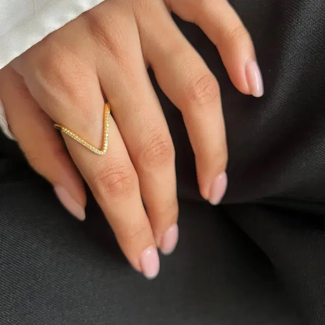 Alloy Gold Plated Ring for Women (Gold)