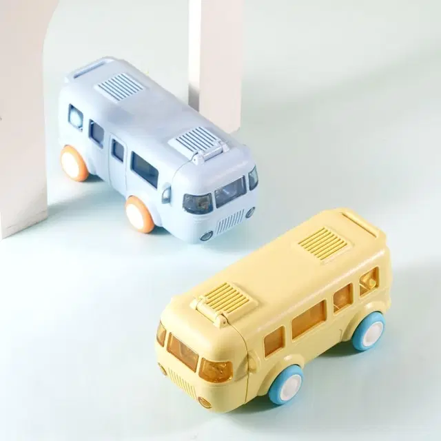 Plastic Bus Shape Sipper Bottle for Kids, Multicolor (1000 ml)