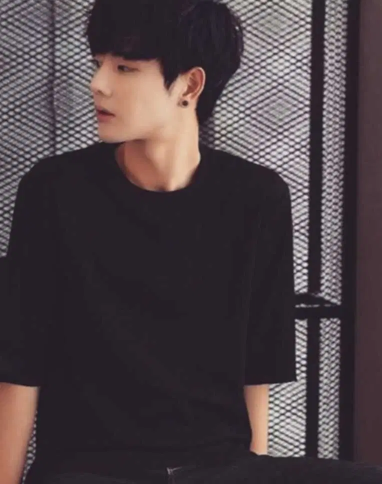 Plain Round Neck Stylish Casual Wear Slim Fit T Shirt (Black, M)