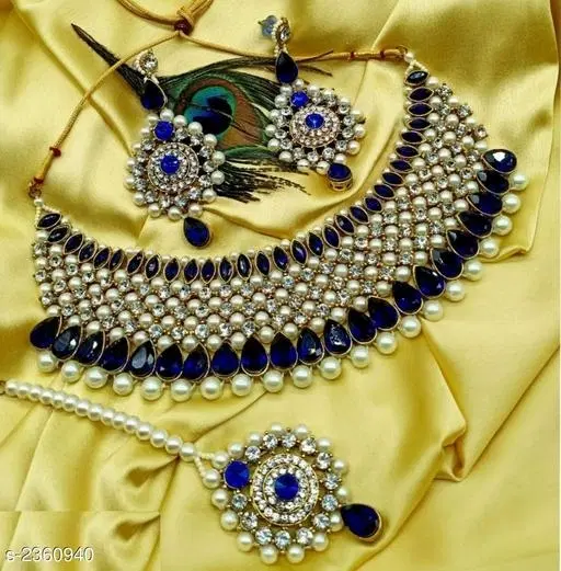 Vintage Alloy Jewellery Set