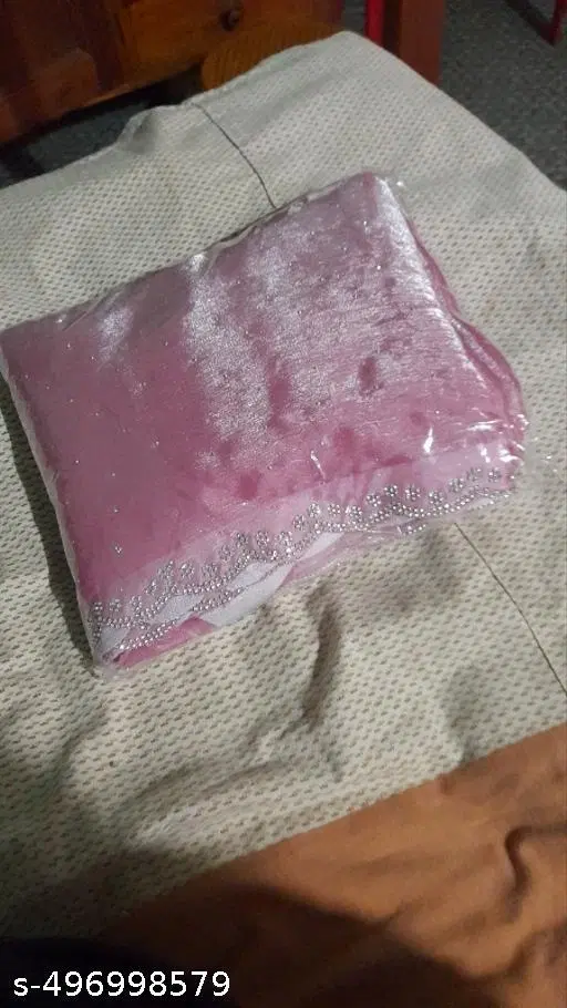 Jimmy Choo Solid Saree For Women, Pink