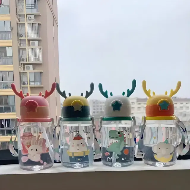 Plastic Water Bottle for Kids,Multicolour (600 Ml)