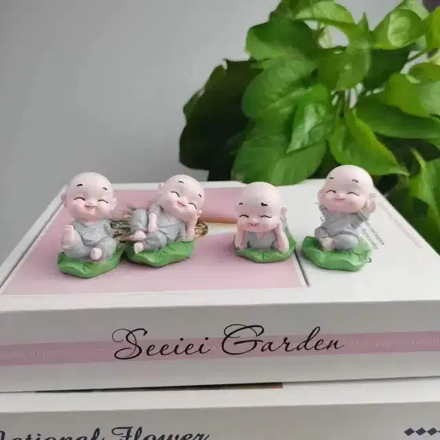 Little Baby Monks Statues for Car Dashboard, Multicolor, Pack of 4