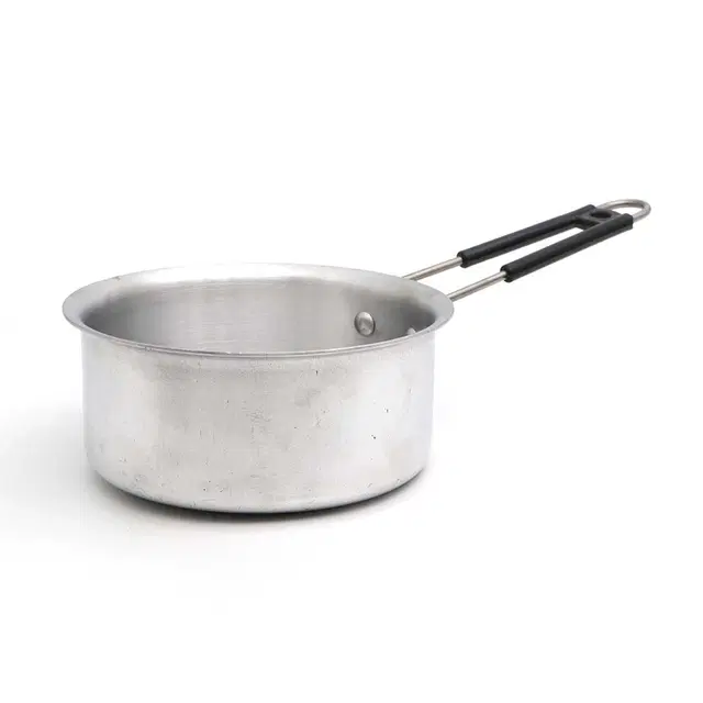 POOJA Aluminum Sauce Pan with Induction Plate, 900 ml, Pack of 1