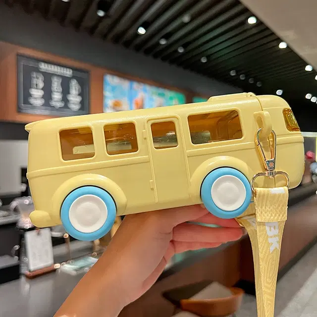 Plastic Bus Shape Sipper Bottle for Kids, Multicolor (1000 ml)