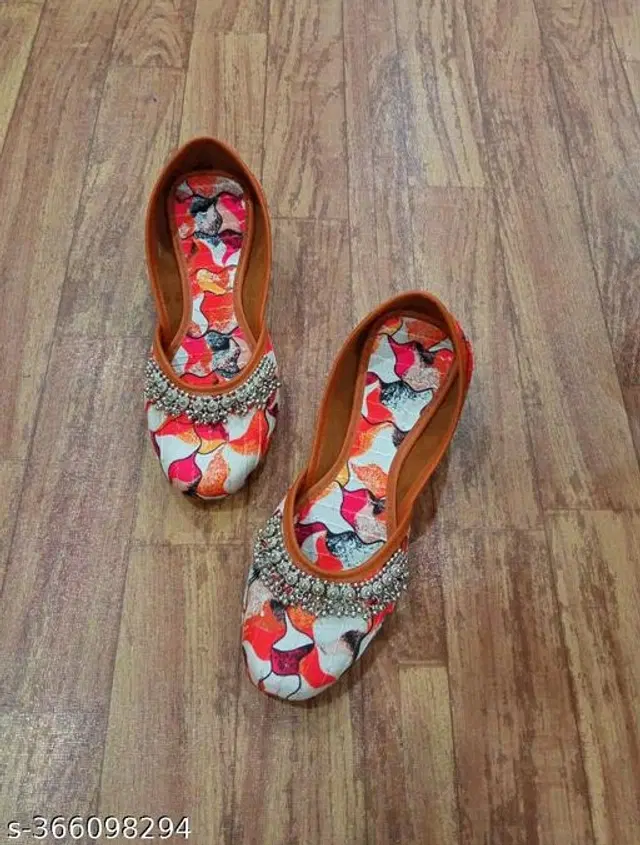 Juttis for Women (Multicolor, 7)