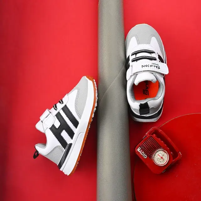 Casual Shoes for Boys, Grey (7C)