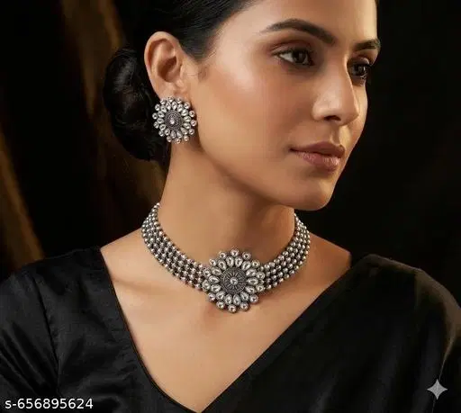 Samridhi Fashionable Stone choker set