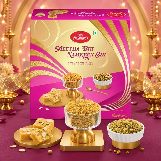 Haldiram's Meetha Bhi Namkeen Bhi Gift Pack 900 g