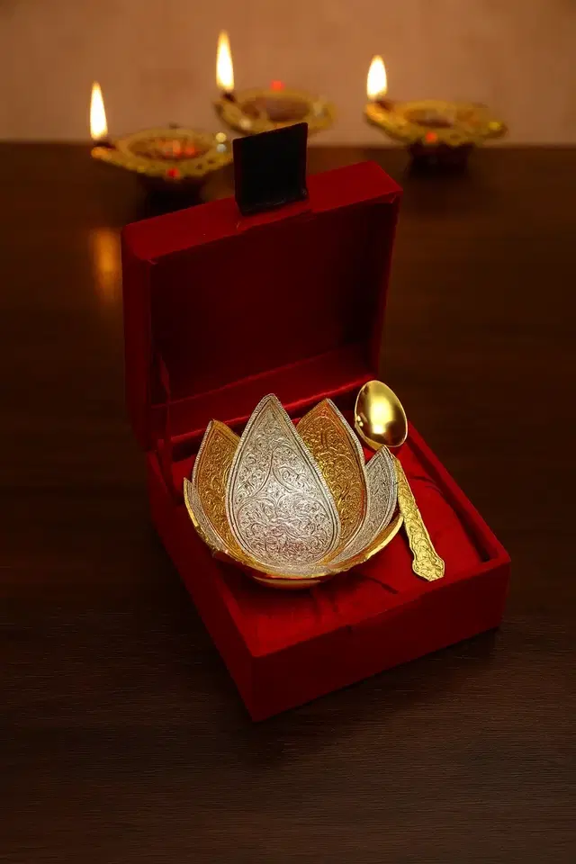 Decorative Bowl silver gold lotus look bowl with spoon
