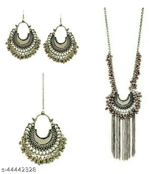 Fashionable Maang Tika Set