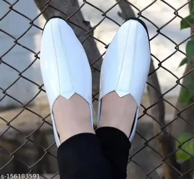 Mojaris for Men (White, 6)