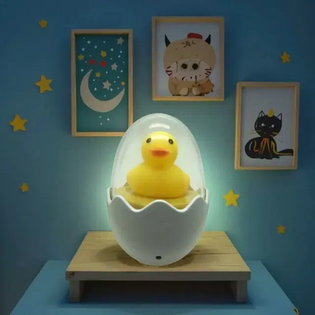 Cute Cartoon Egg-Shaped Duck Sensor-Controlled Plug-In Night Light
