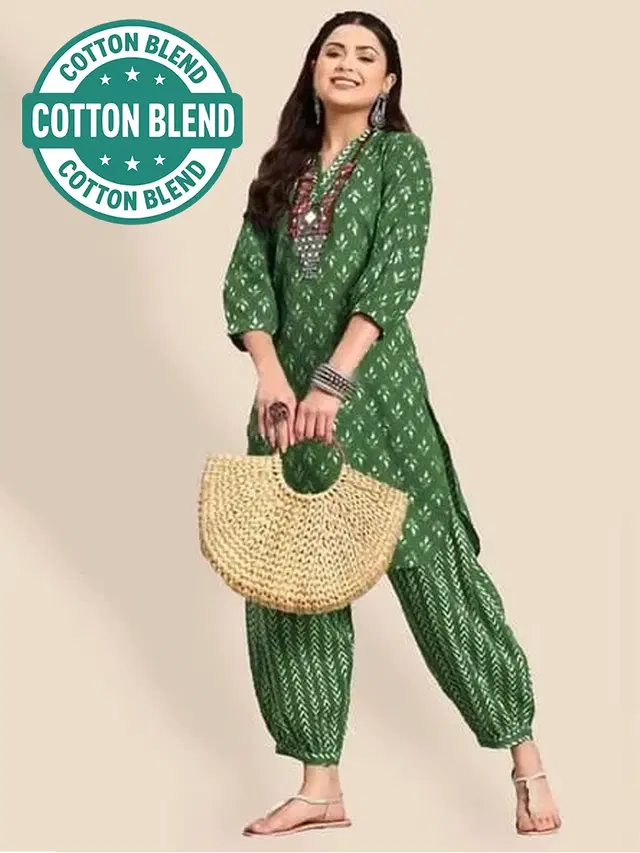 Cotton Blend Printed Women's Kurta with Pant Set, Green (M)