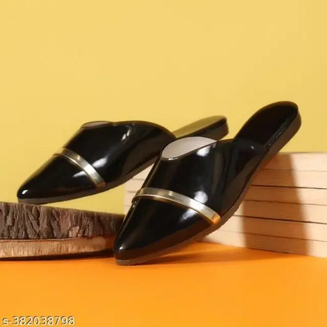 Juttis for Women (Black, 3)
