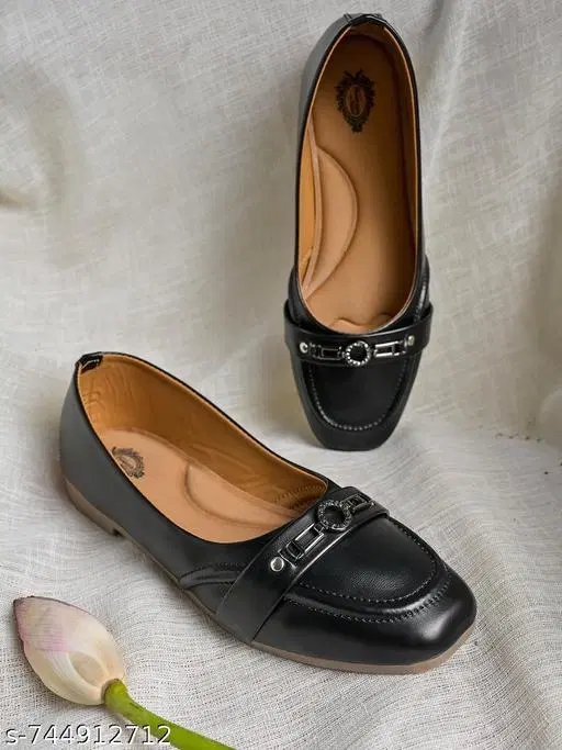 Shoetopia Black Ballerinas (Size 8.0)