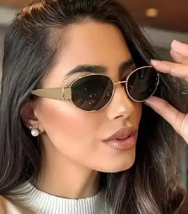 Vintage Oval Metal Sunglasses for Women ,Black