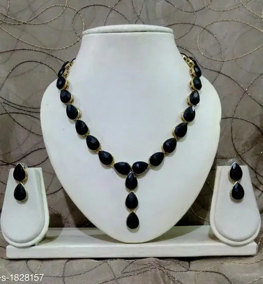 Women'S Alloy Gold Plated Jewellery Set, Black