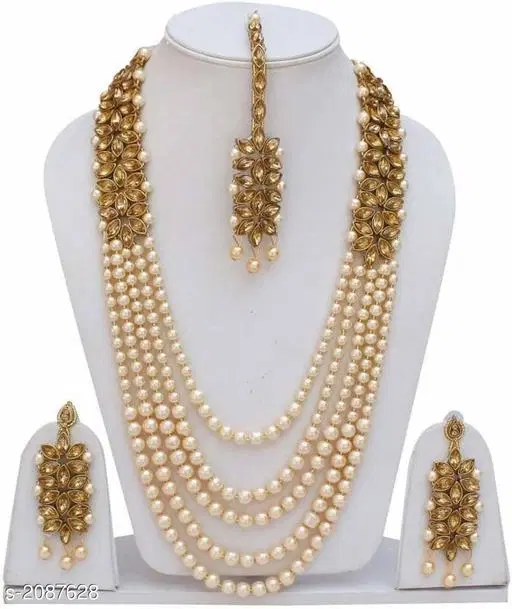 Elegant Pearl Jewellery Set