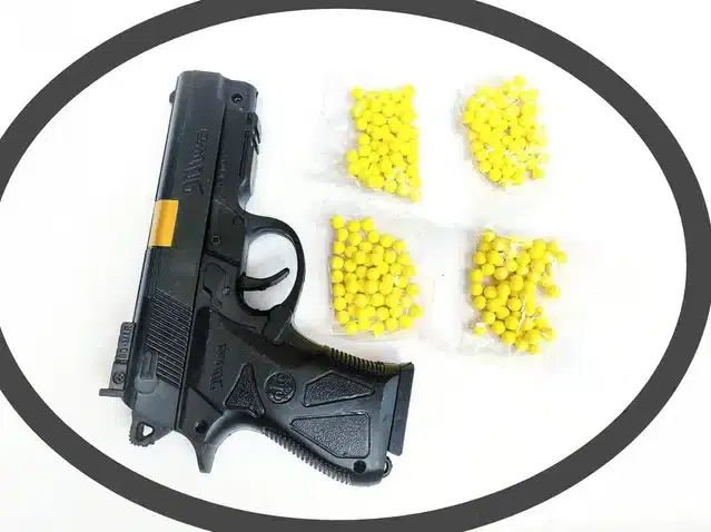 Plastic Gun Toys with 240 Pcs Bullets for Kids, Black & Yellow