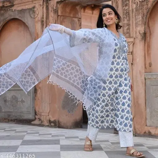 Floral Print Cotton Blend Kurti with Pant & Dupatta Set for Women (White, S)