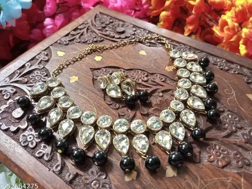 Shimmering Elegant Jewellery Set for Women & Girls, Black