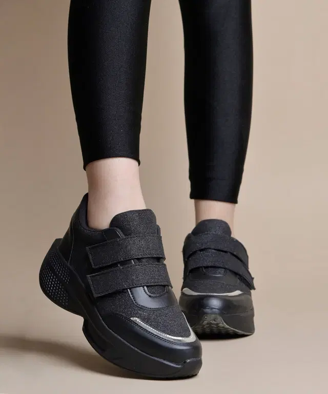 JM Looks Elegant Heels for Women (Black, 6)