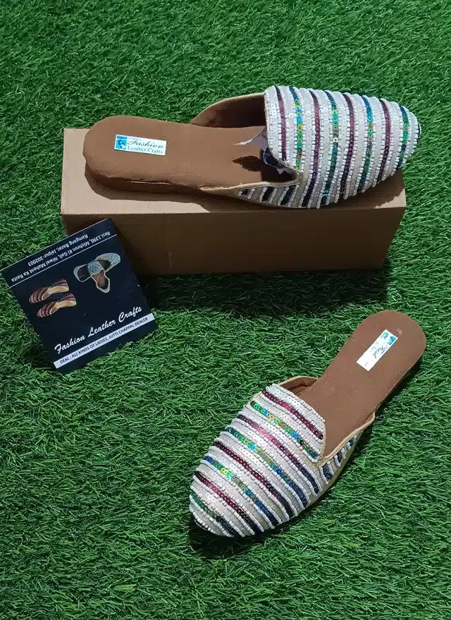 Mojaris for Women (Grey, 6)
