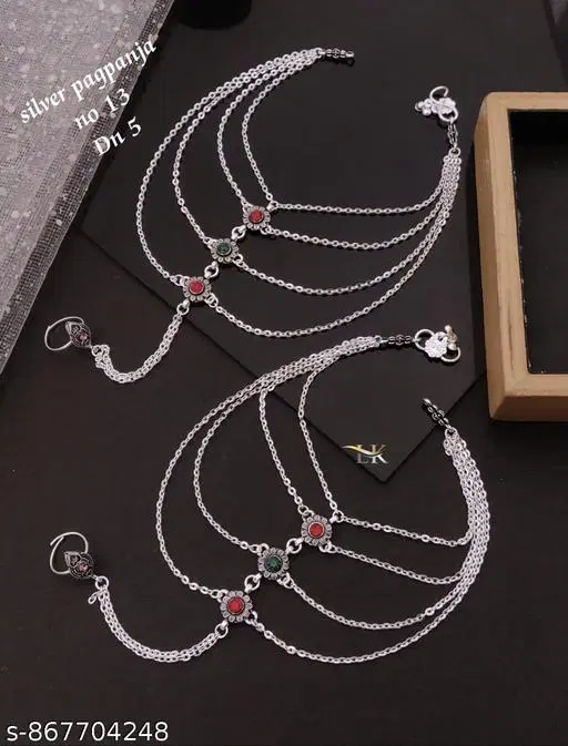 Anklet with Toe Ring for Women (Silver, Free Size)