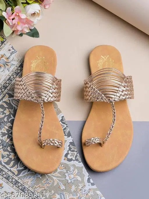 Shoetopia Girls Flat Sandals Pink Size 7.0