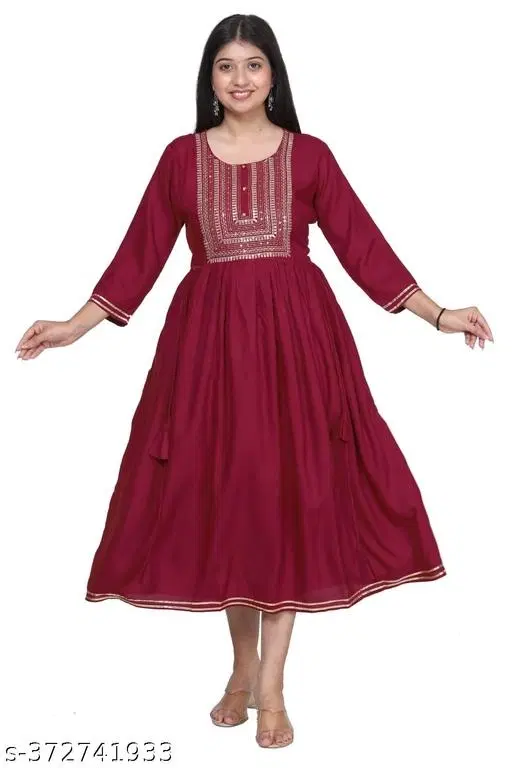 Rayon Kurti For Women, Maroon (S)