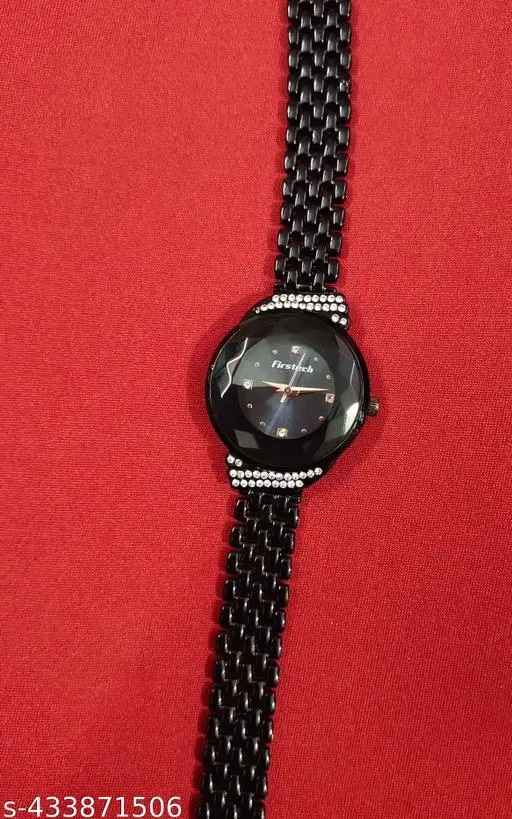 Metal Strap Analog Watch for Women (Multicolor)