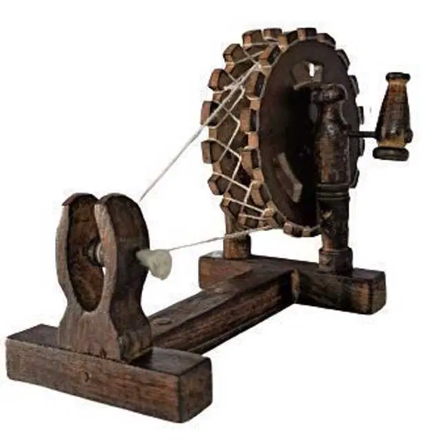 Wooden Small Antique Spinning Wheel Charkha Showpiece For Decor, D-132