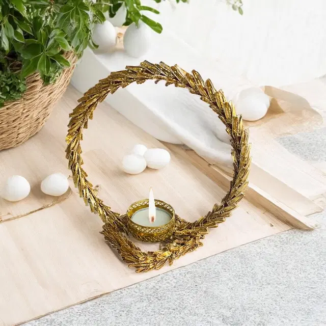 Metal Designer Tealight Candle Holder, Gold, 9.5x9.5x15 cm