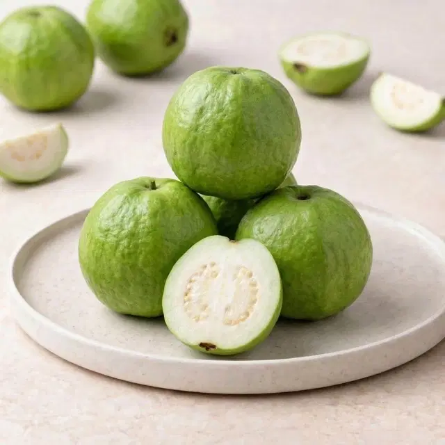 Fresh Guava 1 kg | 4-5 Pcs