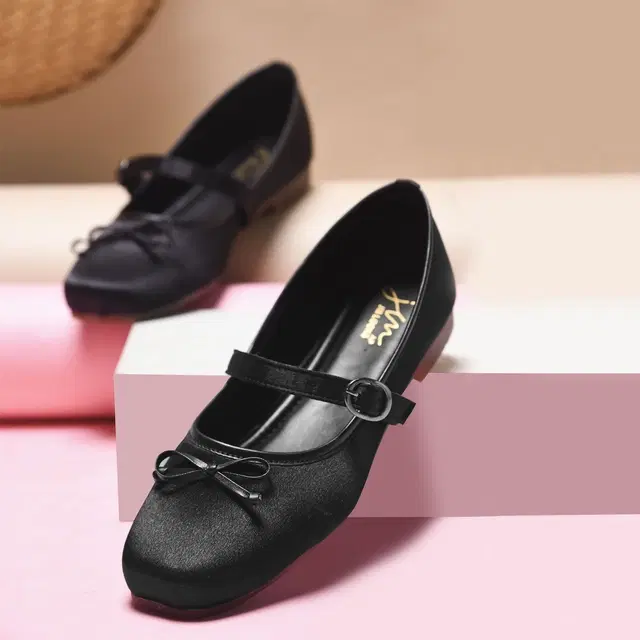 JM Looks Stylish Heels for Women (Black, 4)