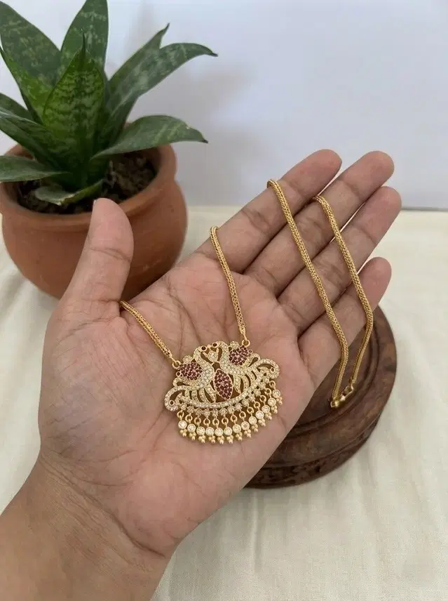 Gold-plated Brass Necklace for Women (Gold, Free Size)