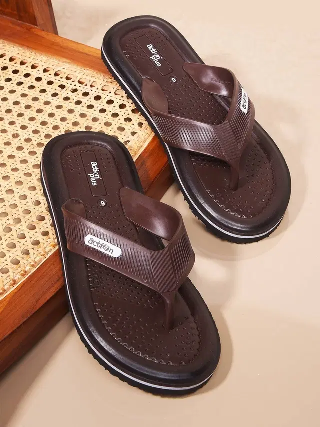 action Casual Flip Flops for Men (Brown, 6)