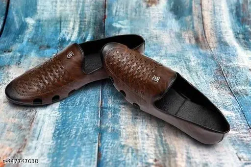 Juttis for Men (Brown, 7)