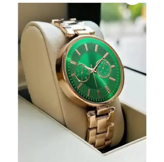 Analog Watch for Women (Green)