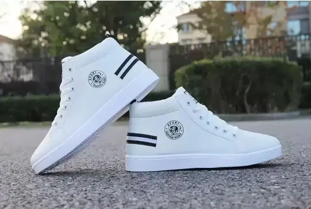 Synthetic Casual Shoes for Men (White, 6)