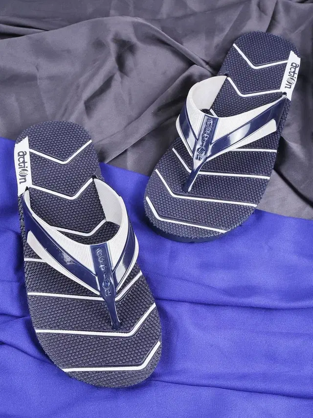 action Casual Flip Flops for Men (Blue, 6)