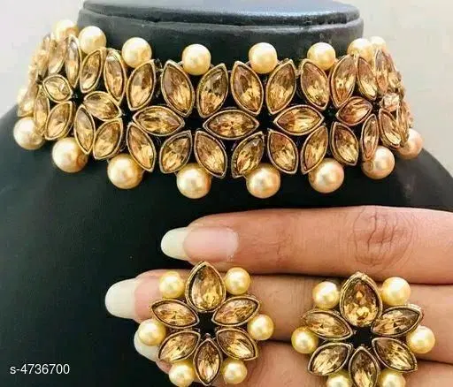 Women's Alloy Gold Plated Jewellery Set