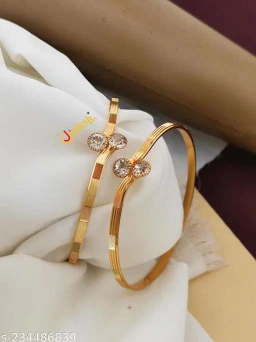 Cuff Arm Sleeves, Pack of 2 (Gold, Free Size)