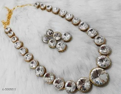 Women'S Alloy Gold Plated Jewellery Set, White