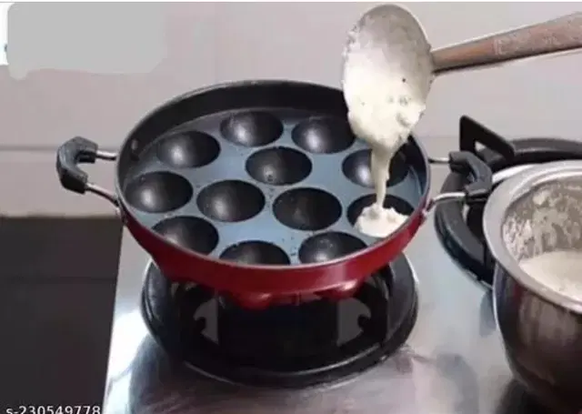 ZODEX 12 Cavities Non Stick Appam Patra with Lid and Side Handle, Multicolor, 21 cm